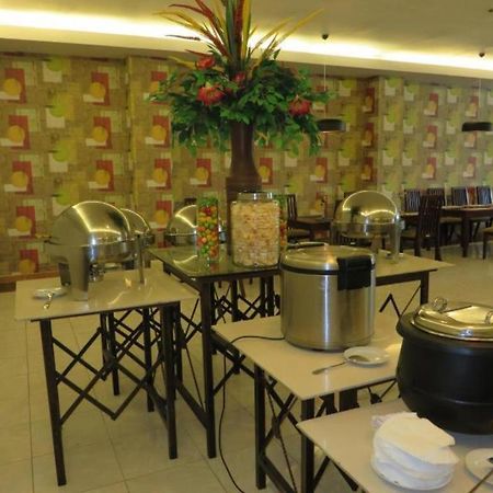 Insumo Palace Hotels & Resorts Kediri (East Java) Exterior foto