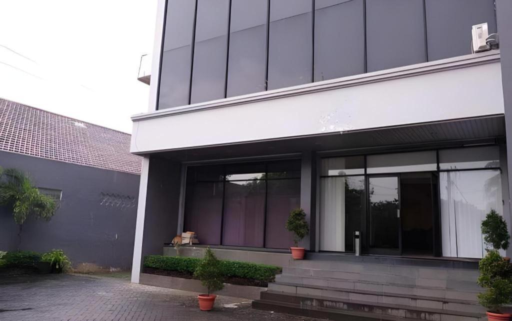 Insumo Palace Hotels & Resorts Kediri (East Java) Exterior foto